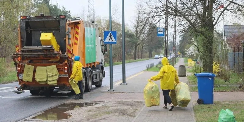 Ile kosztuje wywóz śmieci w 2026? Nowe stawki i limity