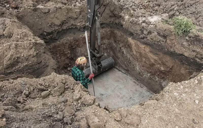 Jakie kamienie do oczyszczalni przydomowej wybrać mądrze?